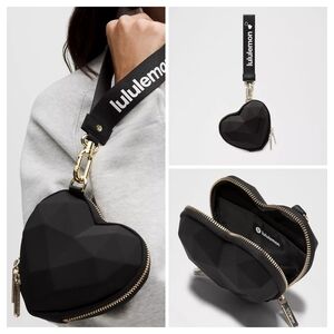 NWT Lululemon Heart Pouch Black W/ Gold Hardware, V-Day Heart Shaped Wristlet 🖤